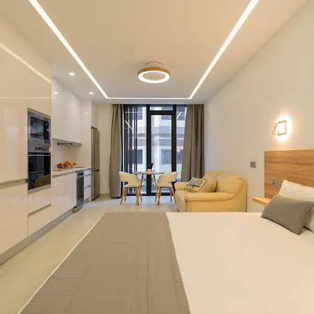 Apartment By Playa De Canteras *
