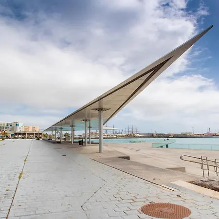 By Playa De Canteras Las Palmas / Gran Canaria